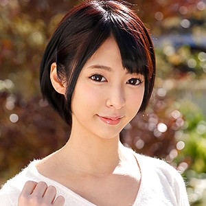 彼氏の隣で発情する清楚系美少女の危険日中出し寝取り劇